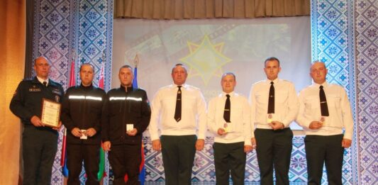 Гераізм як штодзённая праца: у раёне ўшанавалі ахоўнікаў спакою і жыцця