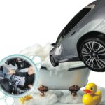 «Ожоги» лакокрасочного покрытия и трещины на стекле. Чем может обернуться неправильная мойка машины летом