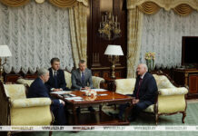 Лукашенко: политика многовекторности никак не отдаляет Беларусь от России