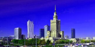 Варшава гуляе на ўсе грошы, якіх няма