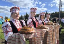 Свята працы, прыгажосці і хлеба!
