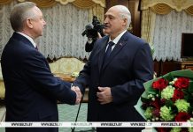 Лукашенко предложил возродить практику по закреплению за Беларусью ряда российских городов и регионов